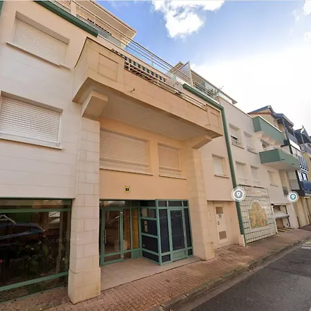 Apartment T2 A A 400m De La Avec Balcon Et Parking Prive - Fr-1-433-48
